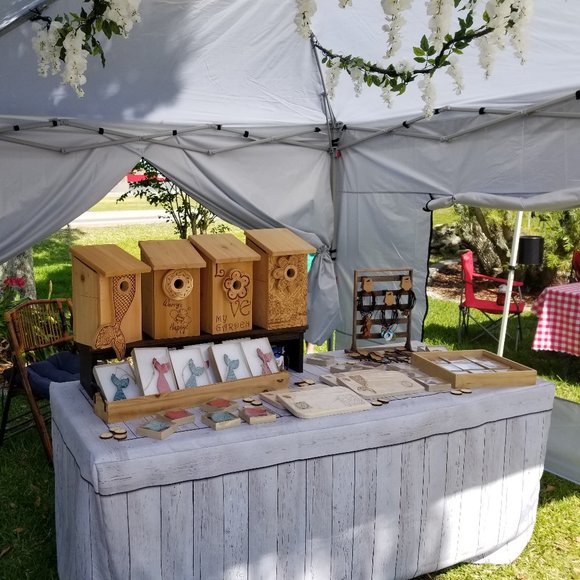 Meet your Posher, Robin - Picture 1 of 1